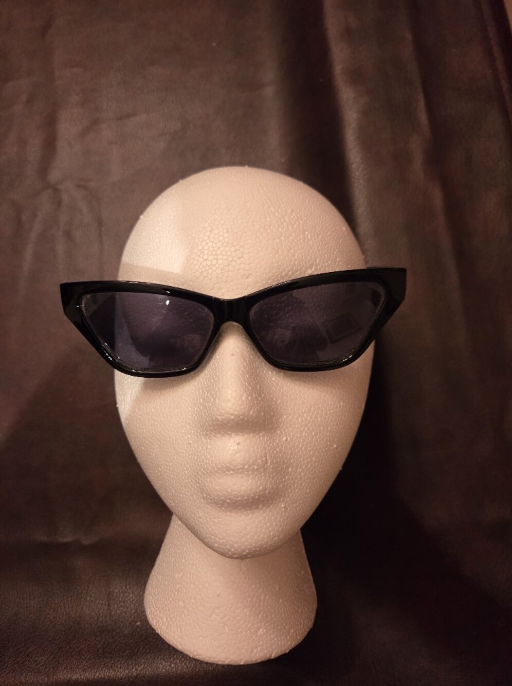 Kendall & Kylie Emma Black Sunglasses
